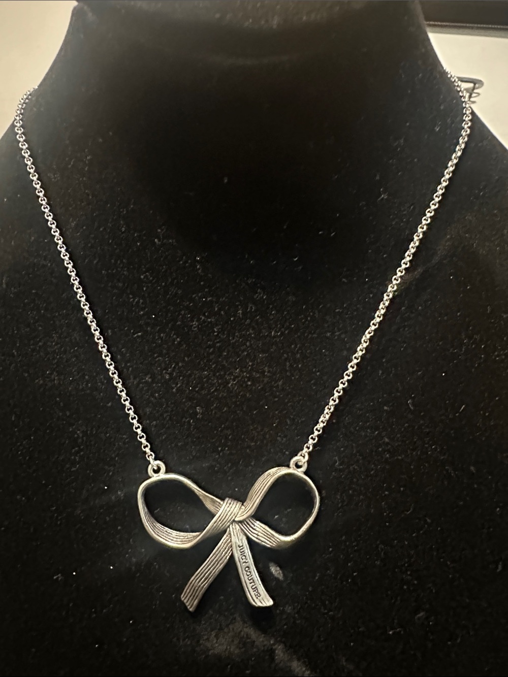 Juicey couture Silver Ribbon Pendant Necklace - Unknown Brand